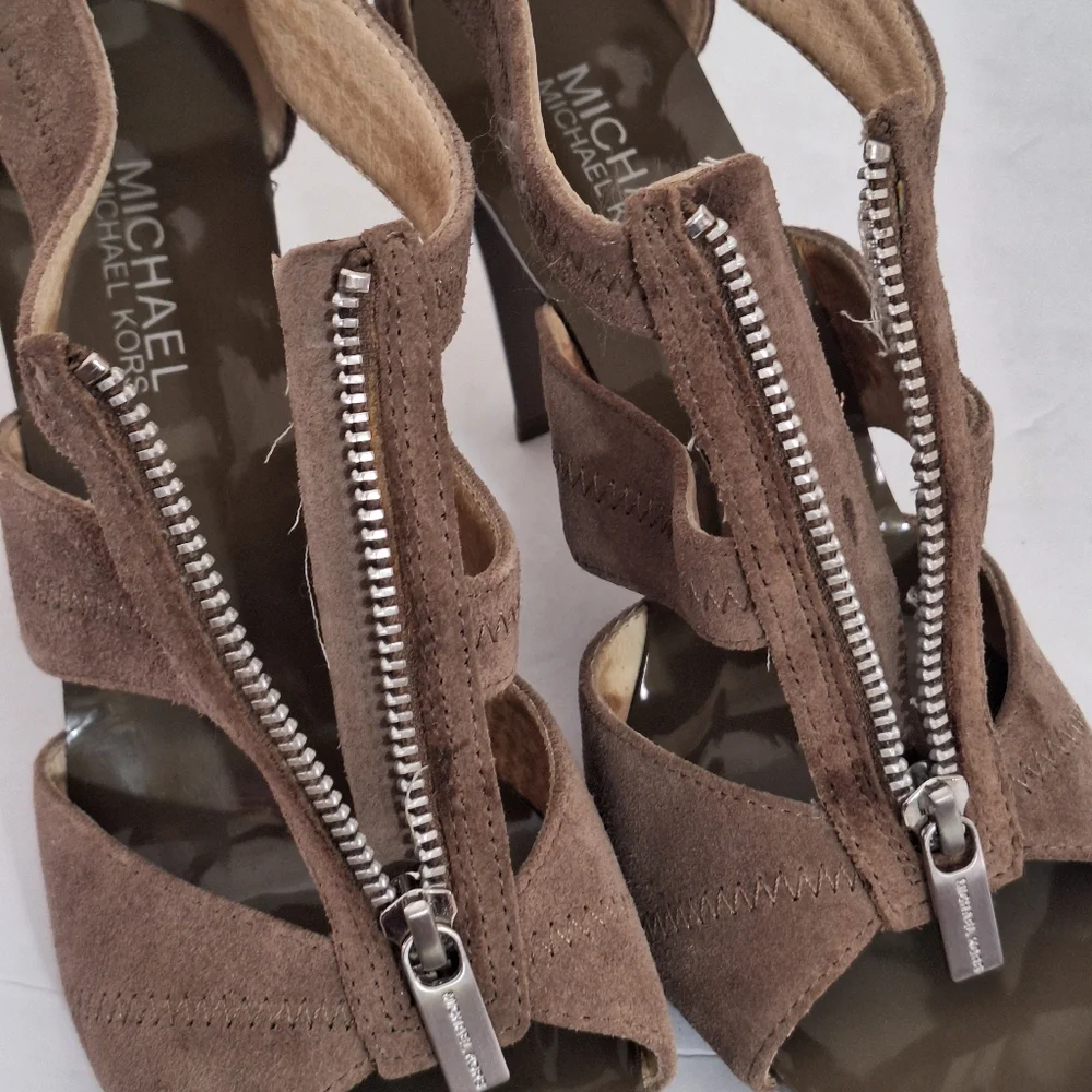 Michael Kors Berkley T Strap Zip Up Taupe Suede Leather Sandal Heels Size 8 M - Picture 11 of 13